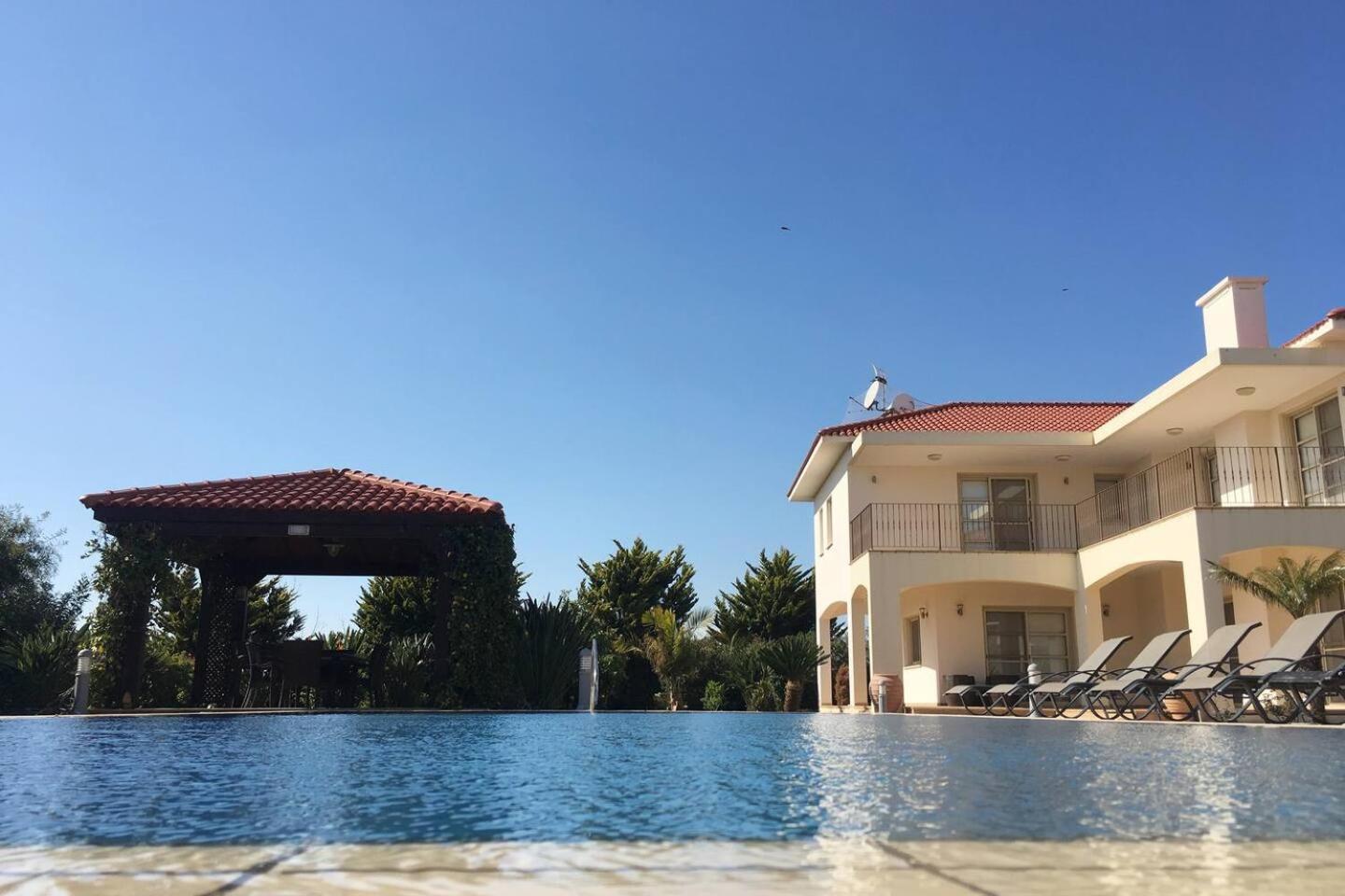 Orchard Blossom Private Villa With Pool Phrenaros Exterior foto